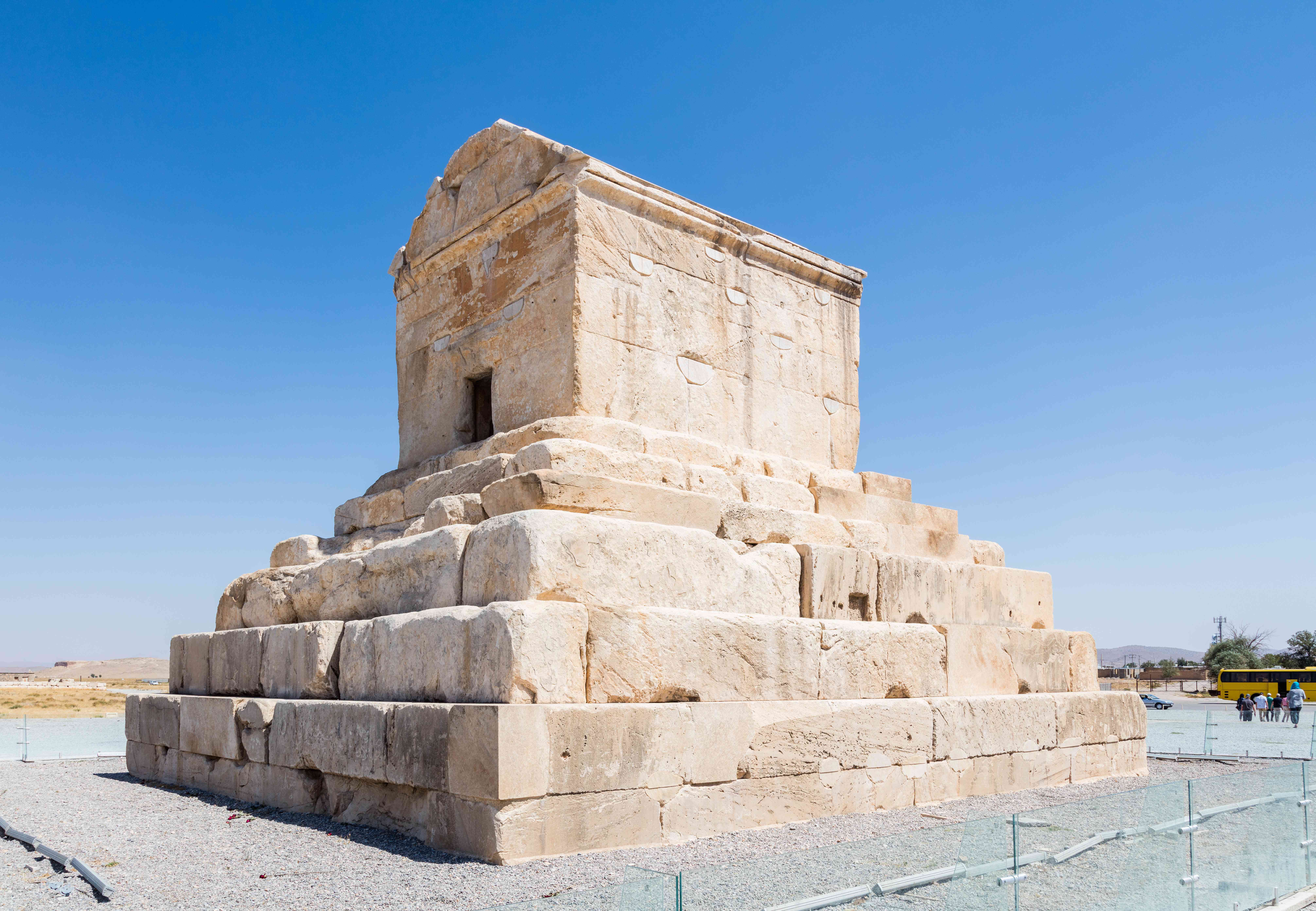 Iran: The Heart of Ancient Persia (image credits: wikimedia)