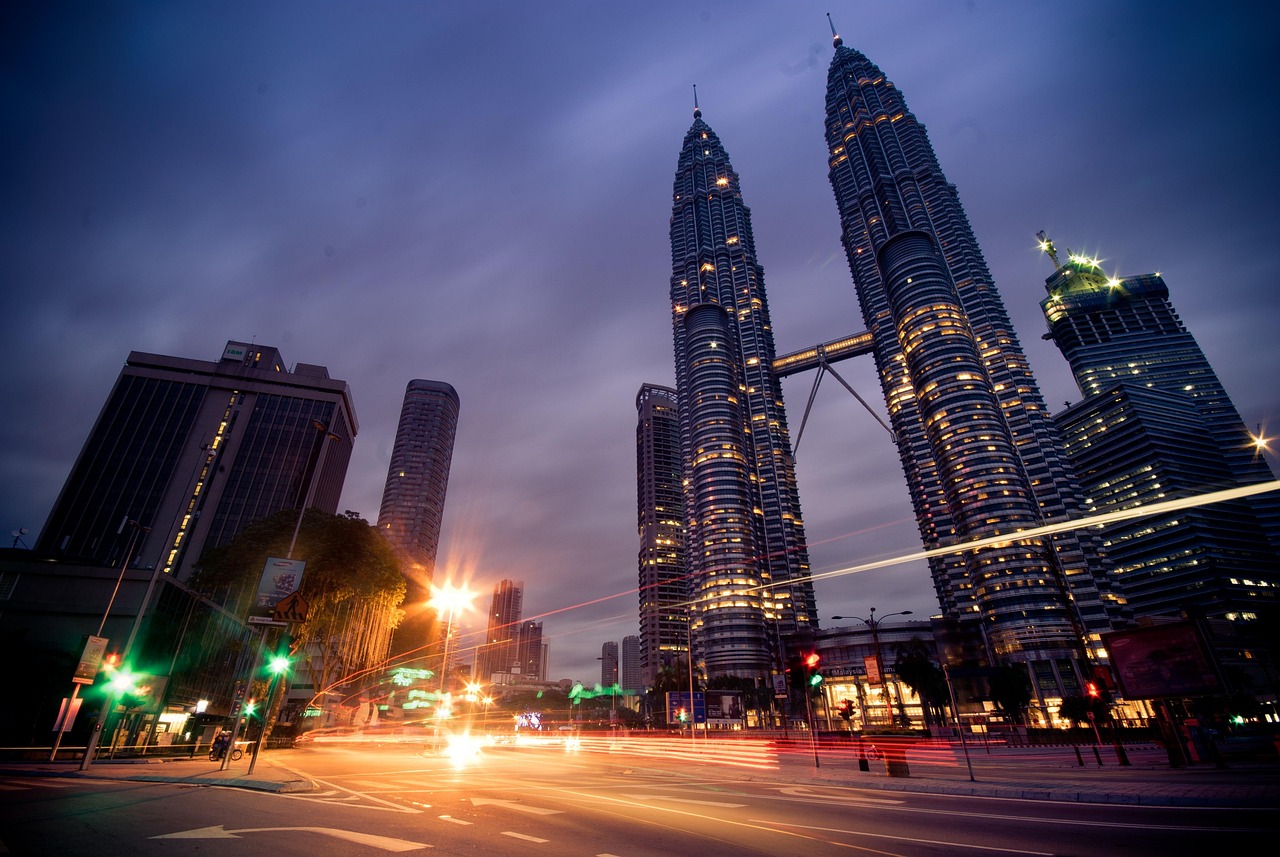 Malaysia: Urban Sophistication at Bargain Prices (image credits: pixabay)