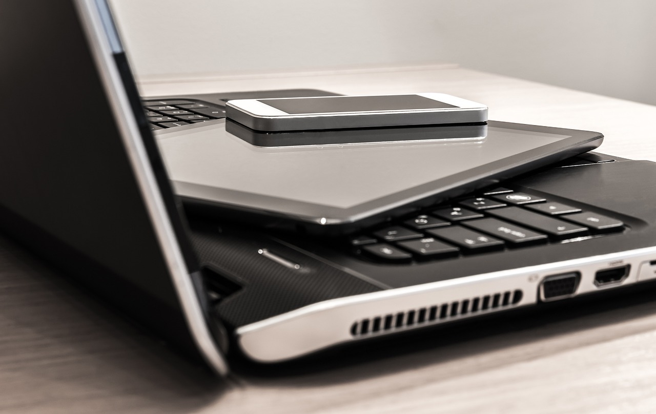 Travel Tech: The Digital Revolution on the Go (image credits: pixabay)