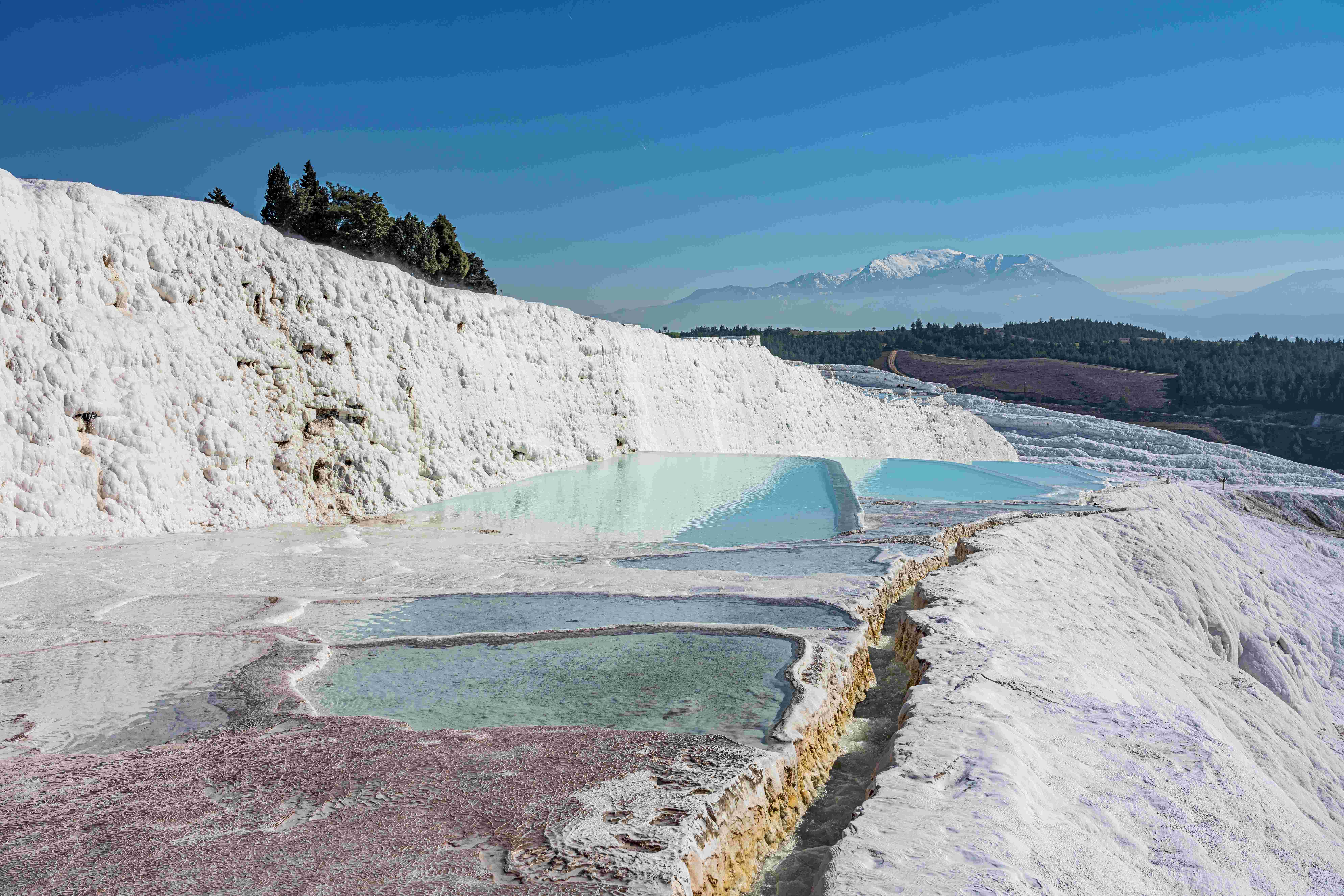 Pamukkale Thermal Pools, Turkey (image credits: wikimedia)