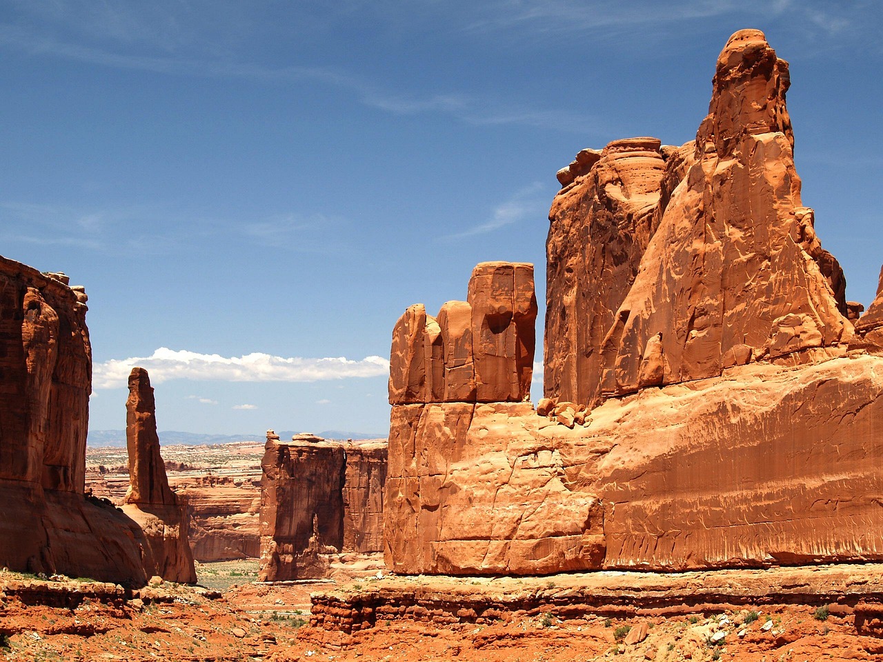 6. Arches National Park, Utah (image credits: pixabay)