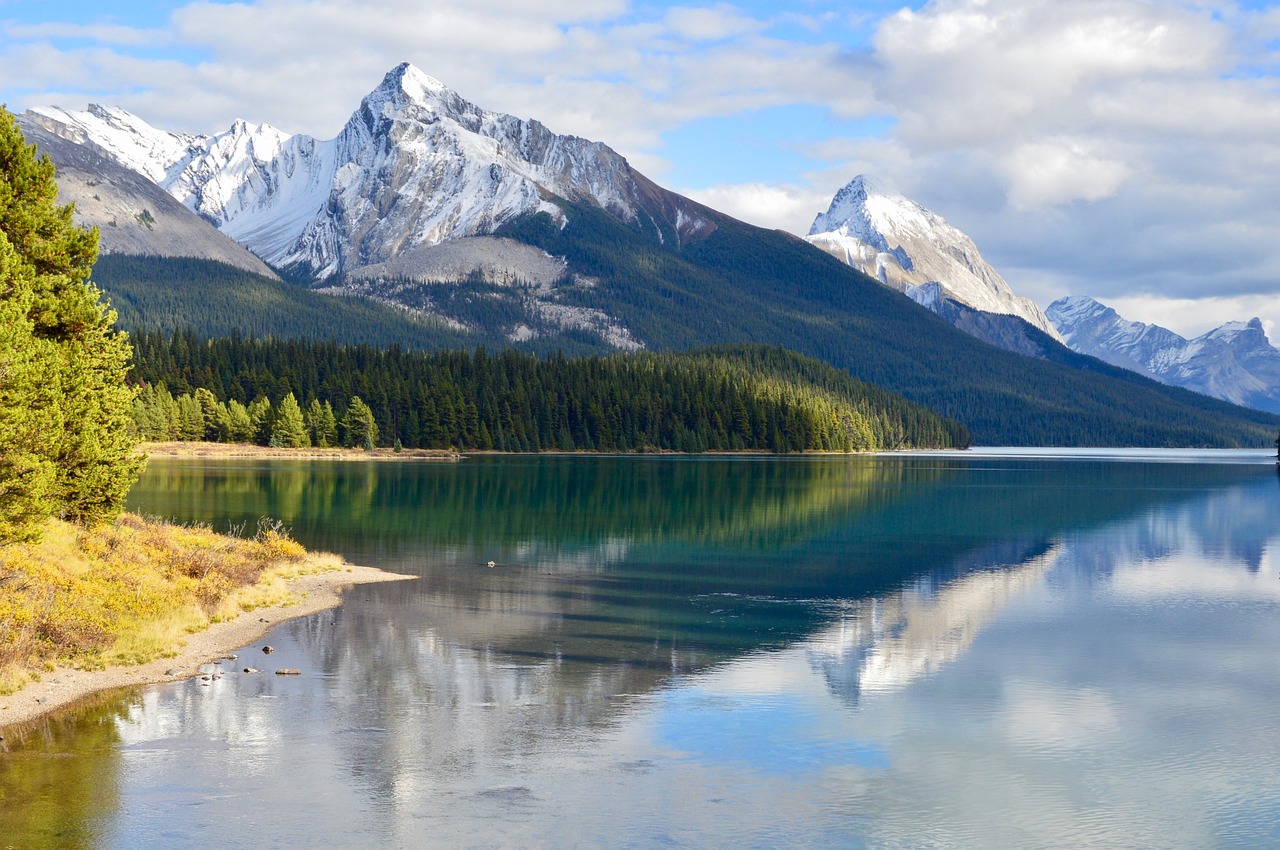 Jasper, Alberta (image credits: pixabay)