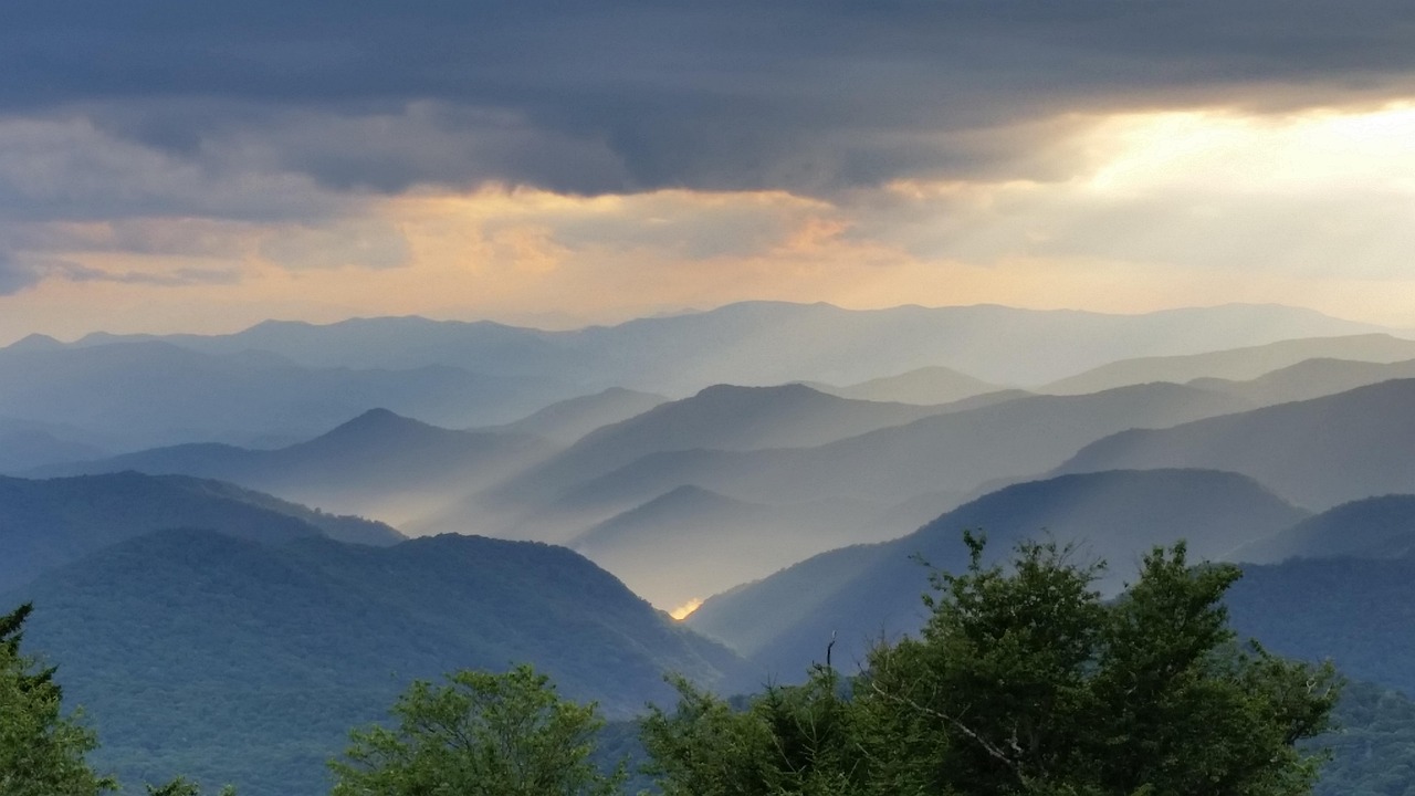 11. Great Smoky Mountains National Park, Tennessee/North Carolina (image credits: pixabay)