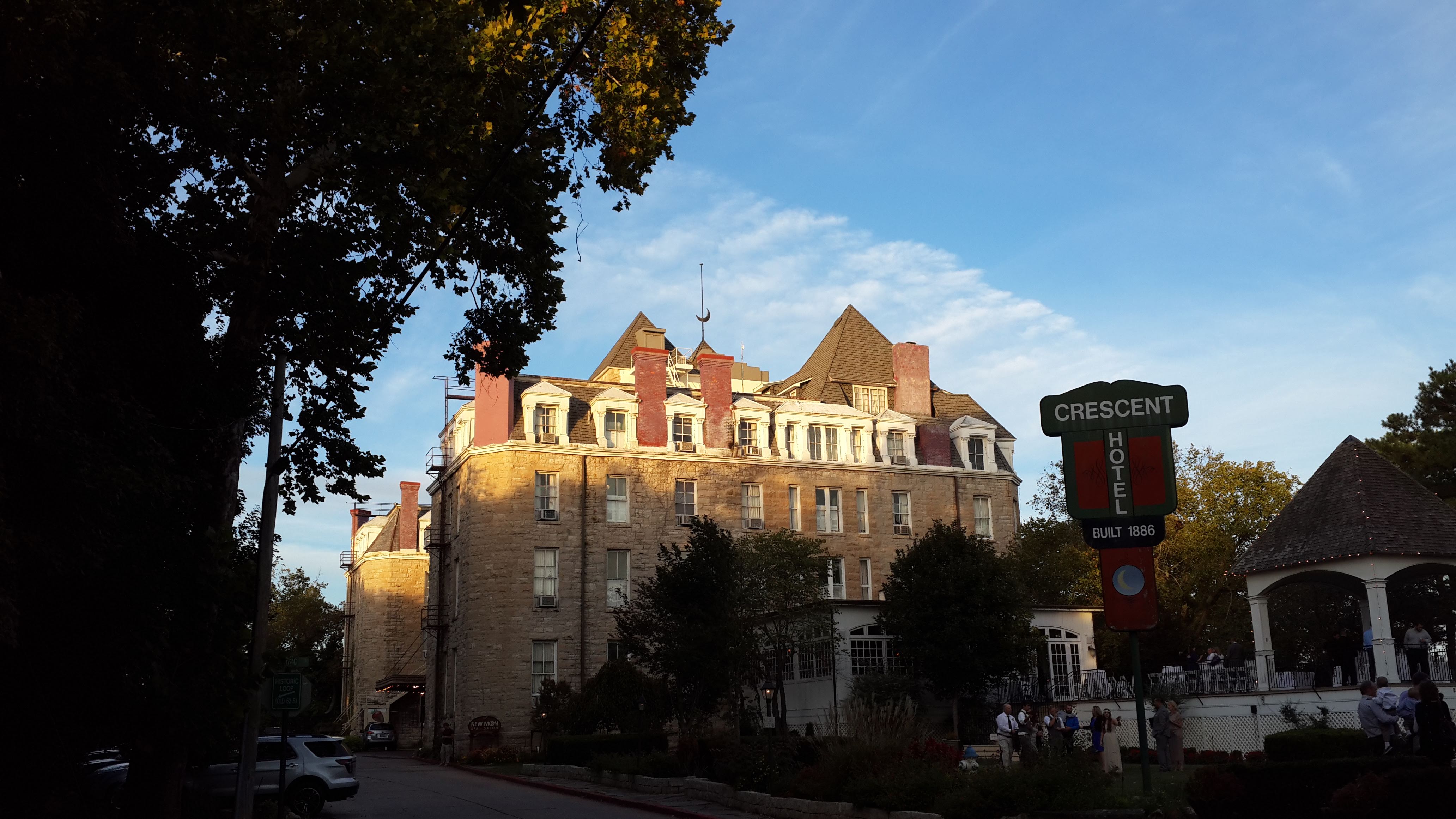 6. The Crescent Hotel, Arkansas (image credits: wikimedia)