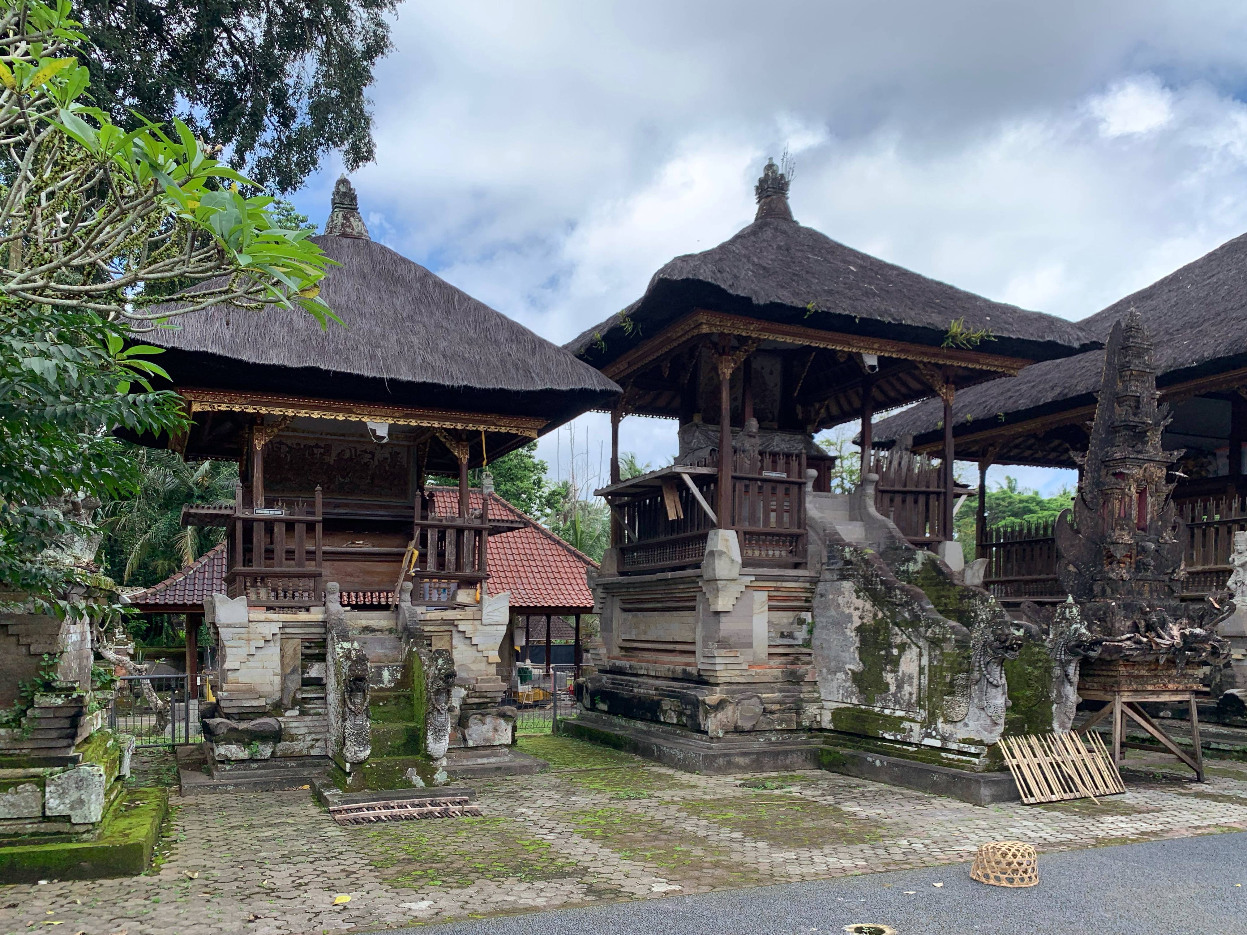 Bali Indonesia Beauty With a Breaking Point (image credits: wikimedia)