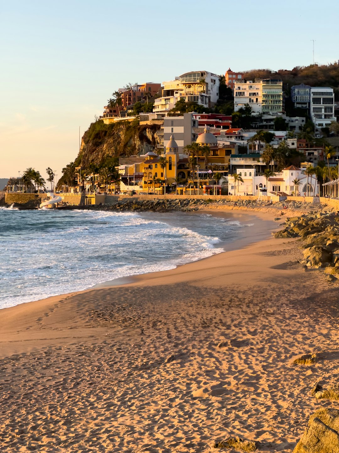 13. Mazatlán, Sinaloa - The Unsafe Harbor (image credits: unsplash)