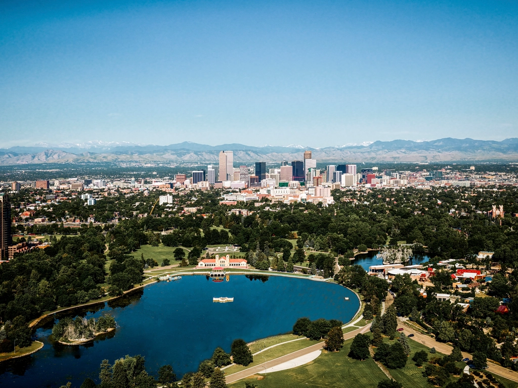 Denver, Colorado (image credits: rawpixel)