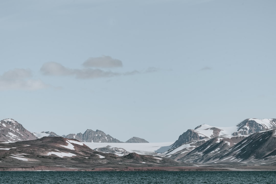 Greenland: The Unexpected Warmth of the Arctic (image credits: unsplash)