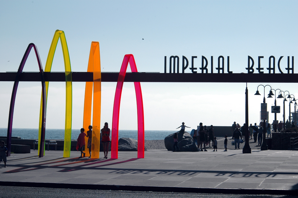 15. Imperial Beach, California - Cross-Border Catastrophe (image credits: By Kotoviski photographed by Henryk Kotowski, CC BY-SA 3.0, https://commons.wikimedia.org/w/index.php?curid=4542233)