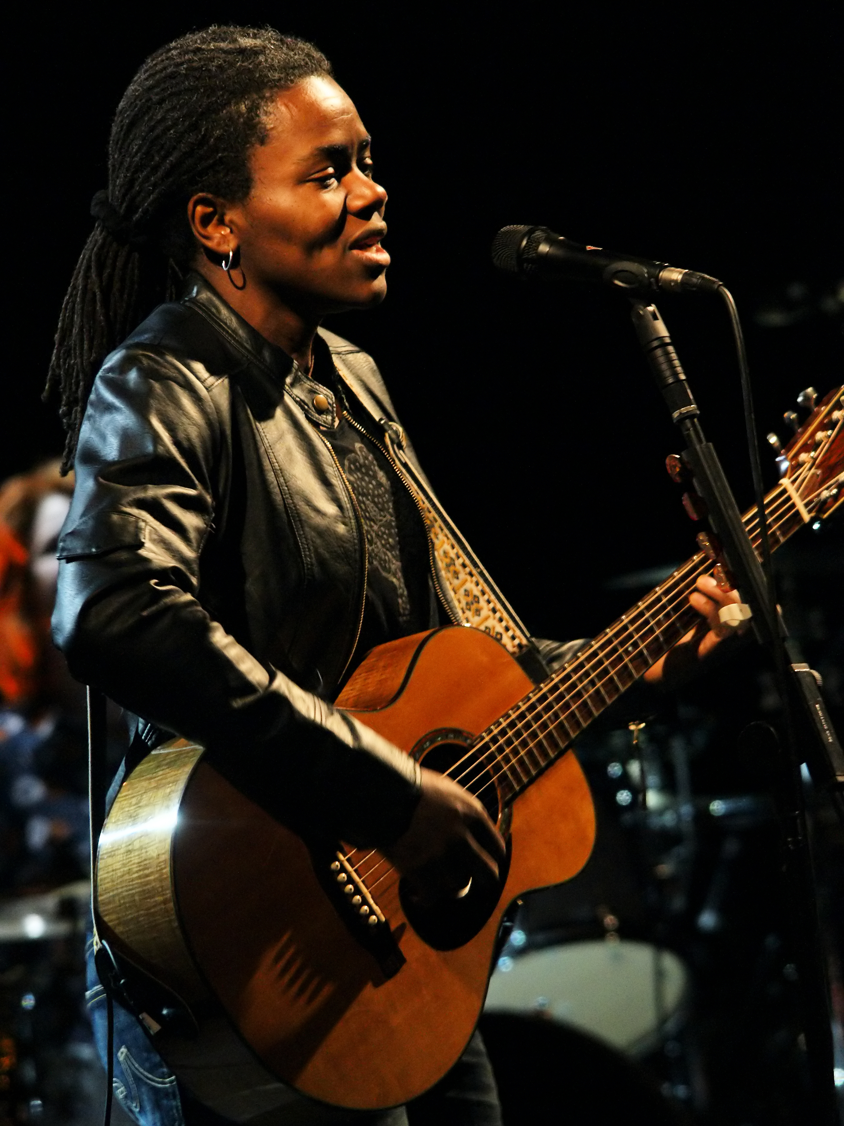 Fast Car by Tracy Chapman (image credits: wikimedia)