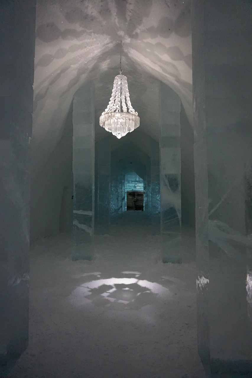 Frozen Wonders: The Allure of Ice Hotels (image credits: pixabay)