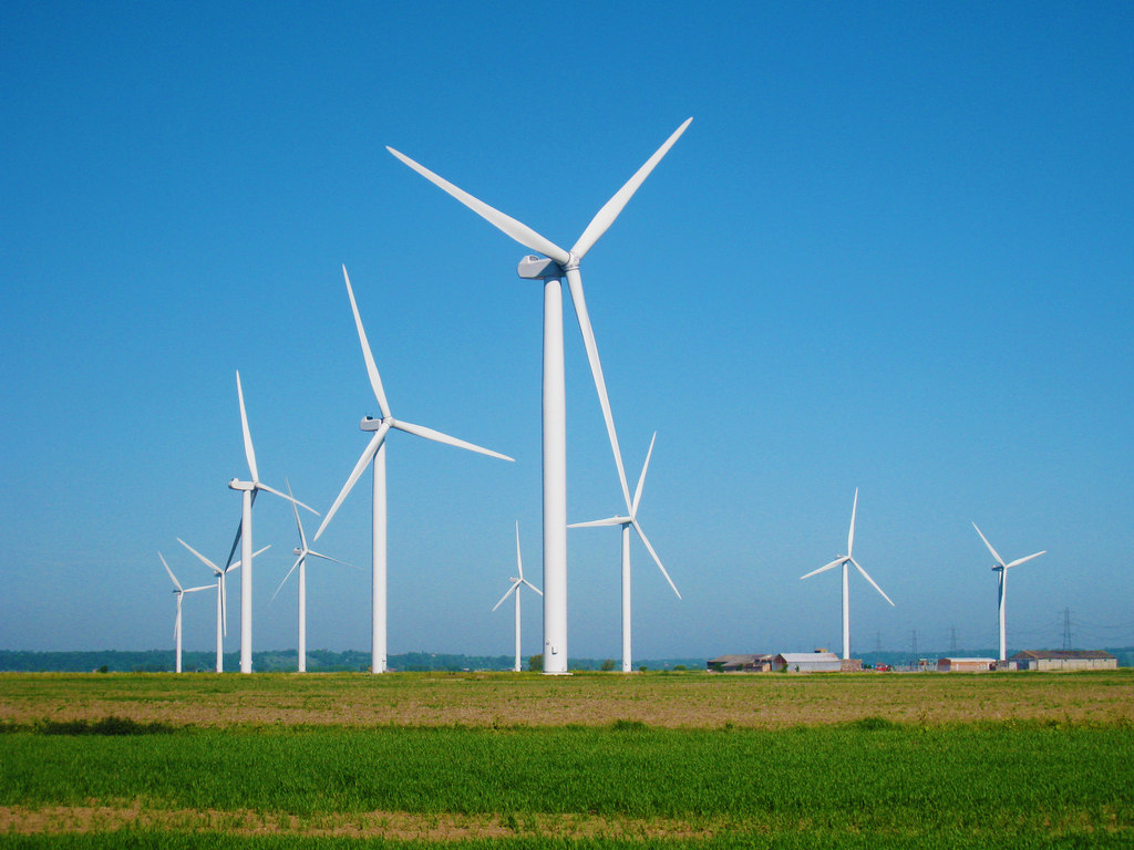 United Kingdom: Aiming for Net-Zero by 2050 (image credits: wikimedia)
