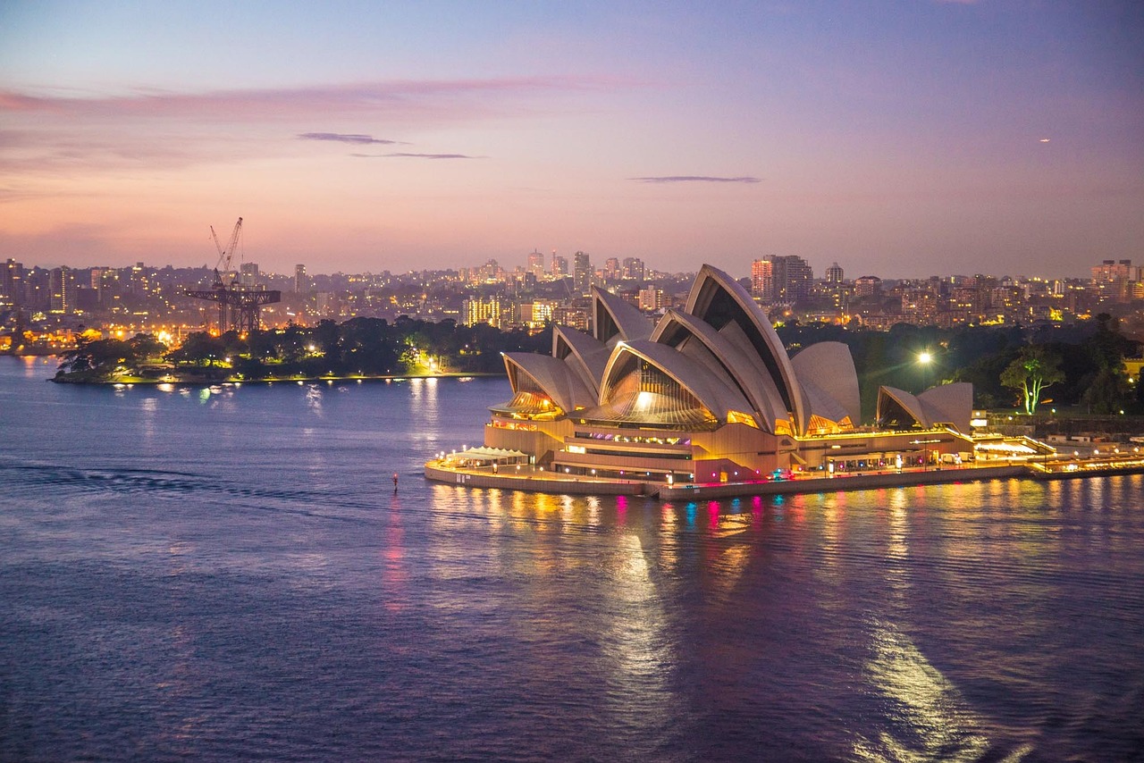 The Sydney Opera House: The Disappointing Icon (image credits: pixabay)