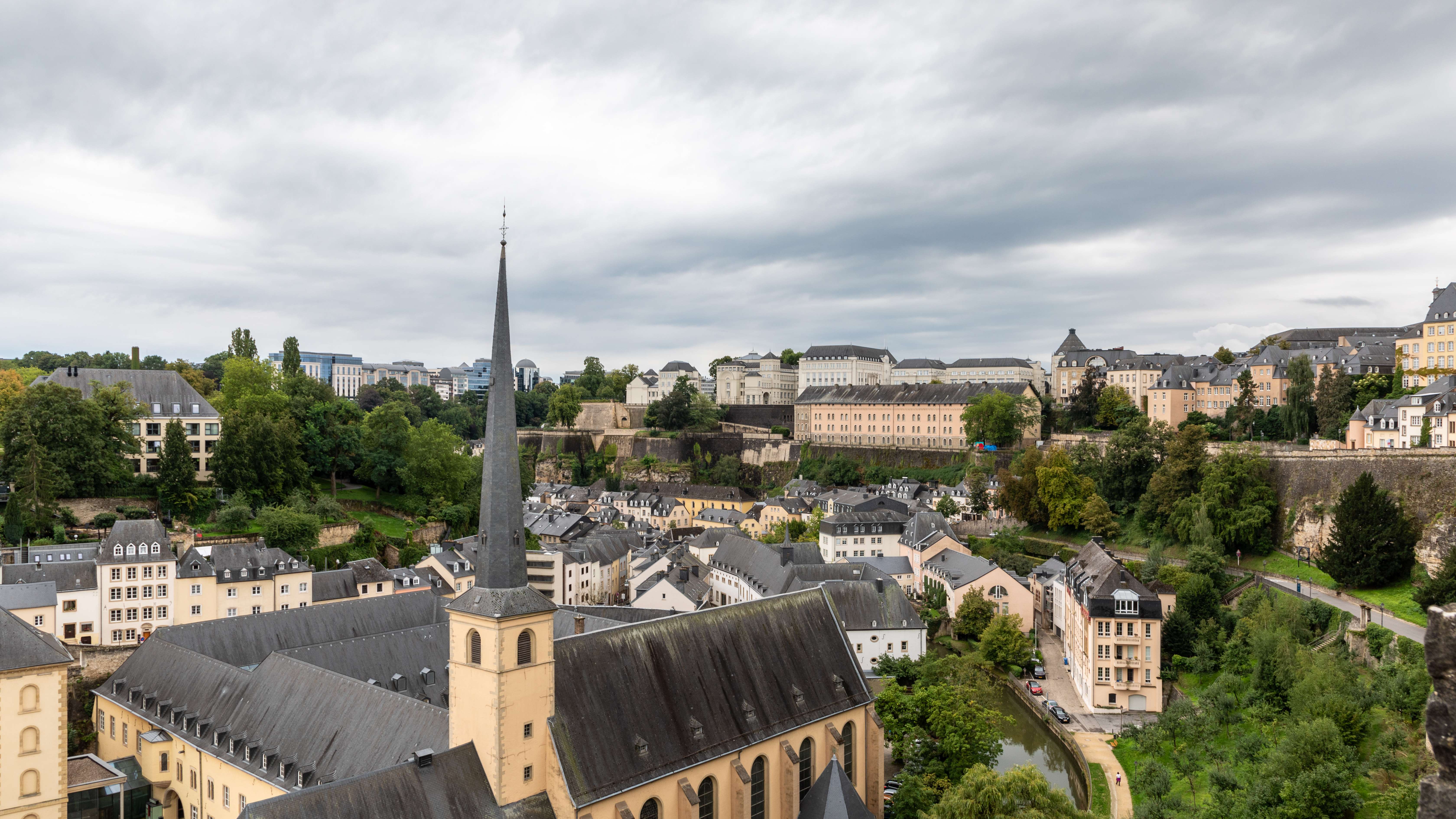 Luxembourg City, Luxembourg (image credits: wikimedia)