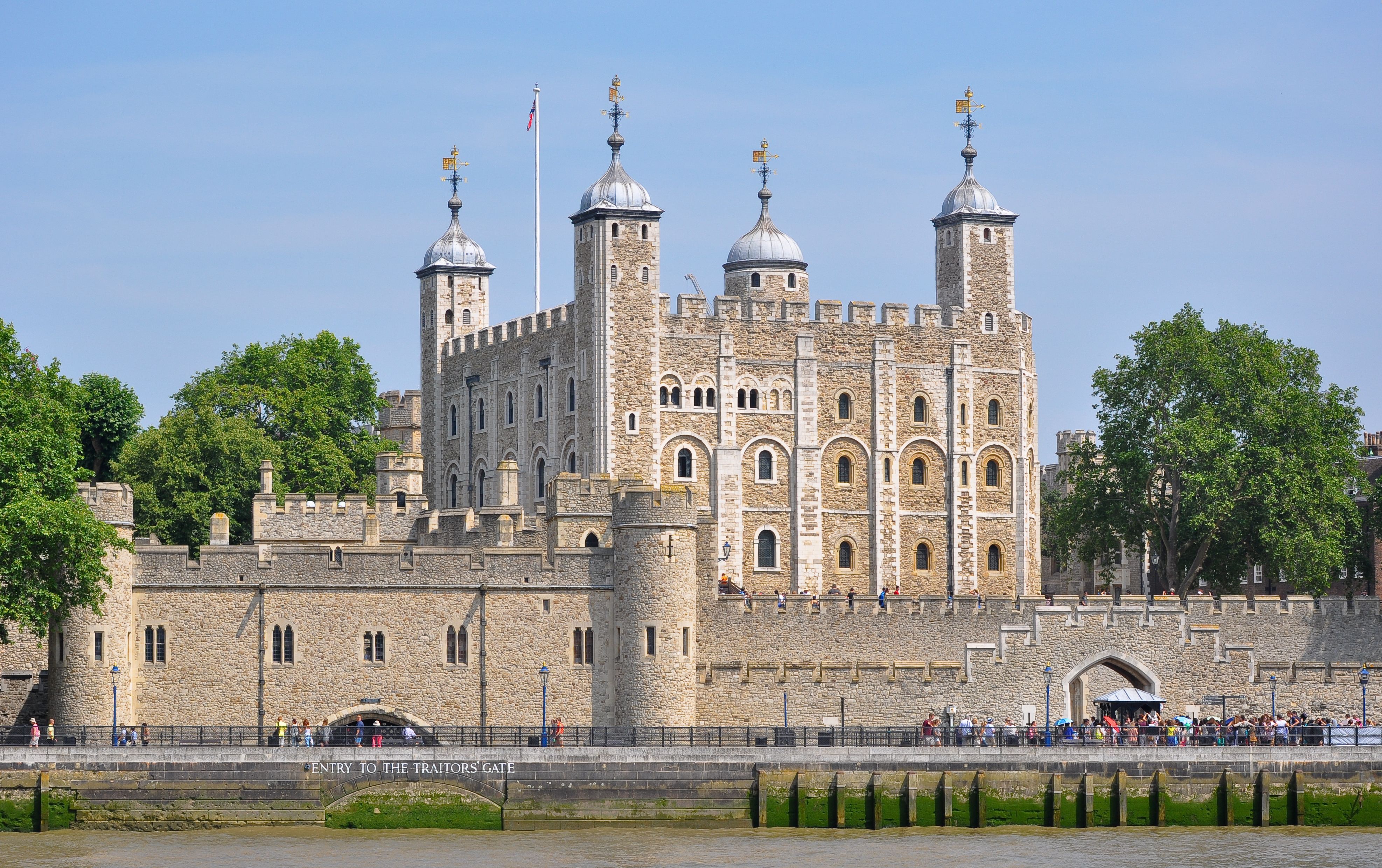 The Tower of London, England (image credits: wikimedia)