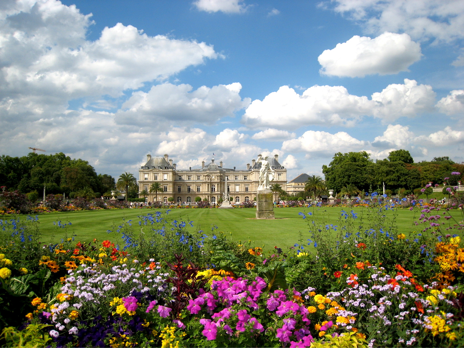 Personal Travel Styles: Making Paris Your Own (image credits: wikimedia)