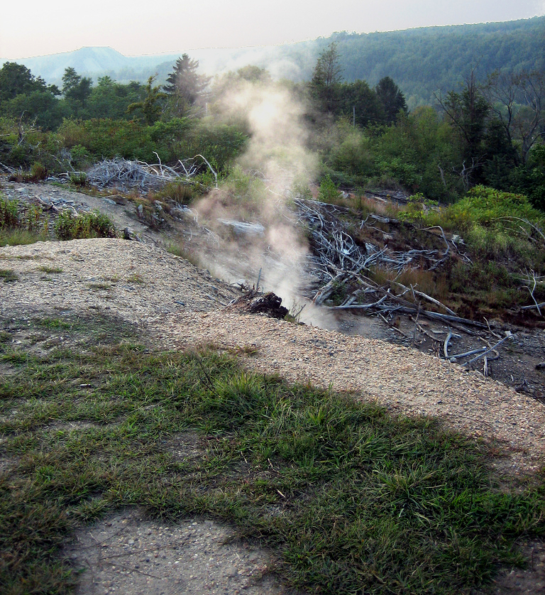 Centralia, Pennsylvania, USA: The Eternal Underground Fire (image credits: wikimedia)