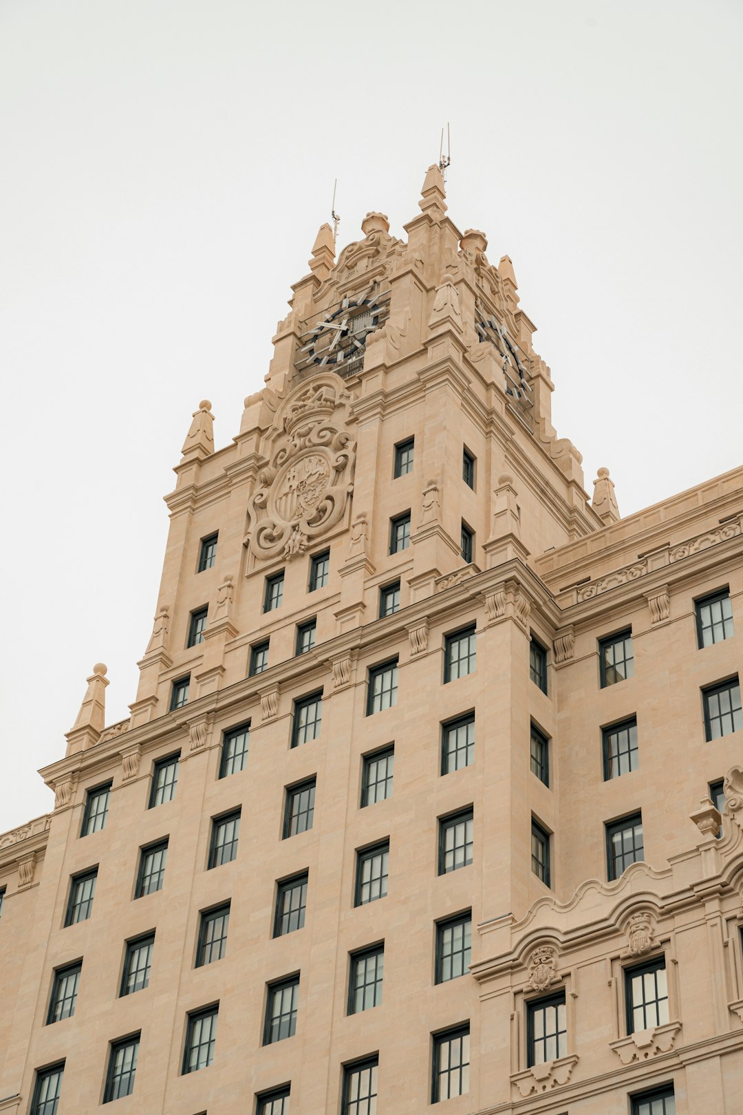2. Urban Hostel Stays: Affordable Beds in Top U.S. Cities (image credits: unsplash)