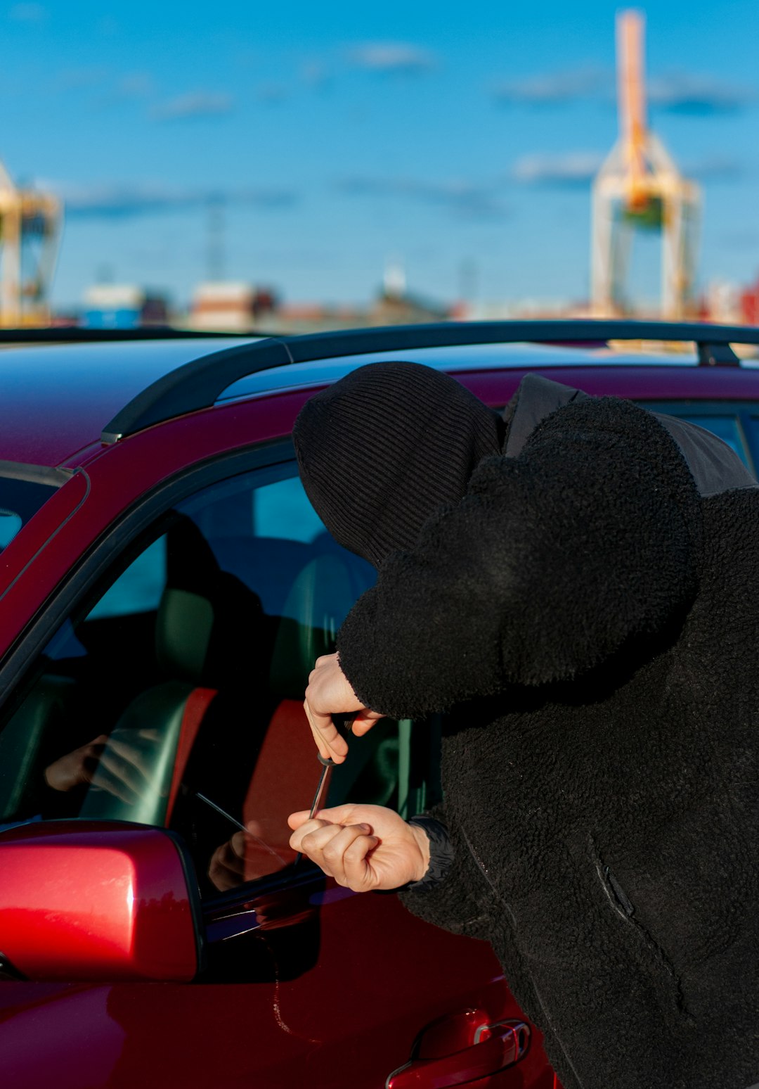 Leaving Valuables Visible in the Vehicle (image credits: unsplash)
