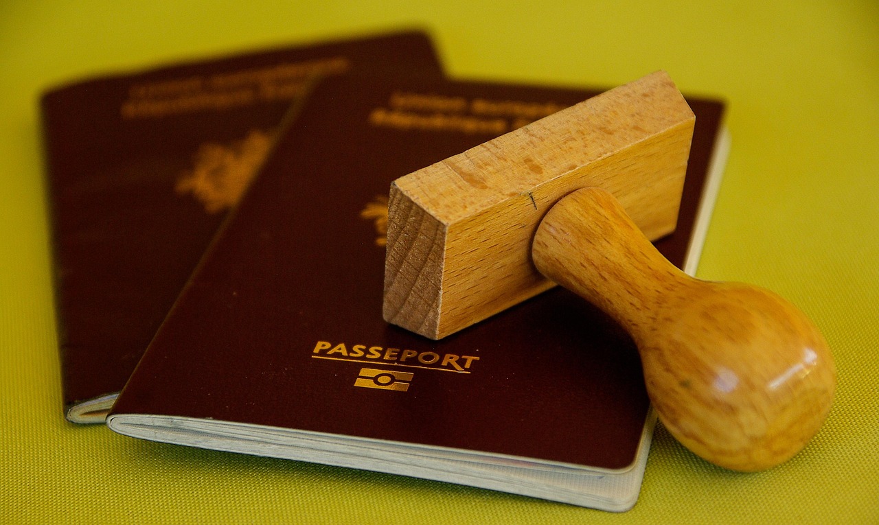 Misconception 10: You Don’t Need to Notify the Passport Agency of a Name Change (image credits: pixabay)
