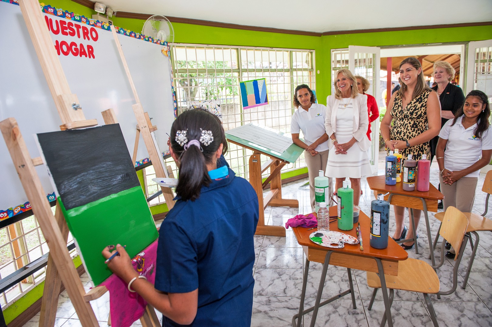 Costa Rica: Pura Vida and Open Arms (image credits: wikimedia)