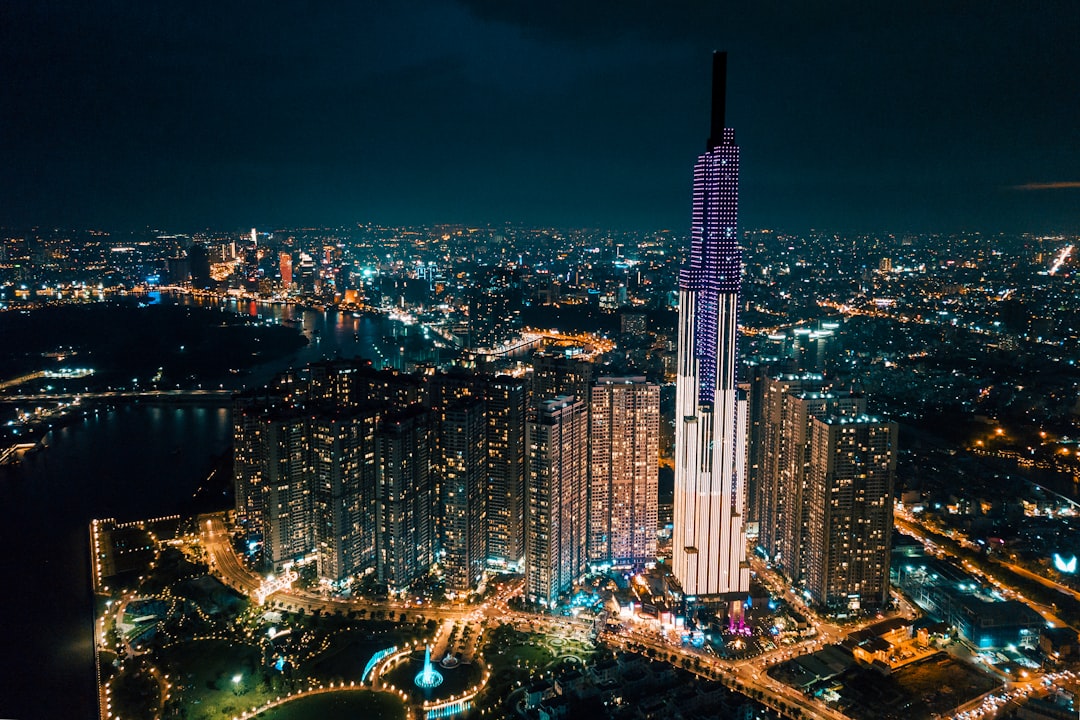 Vietnam: Breathtaking Landscapes and Unbeatable Prices (image credits: unsplash)