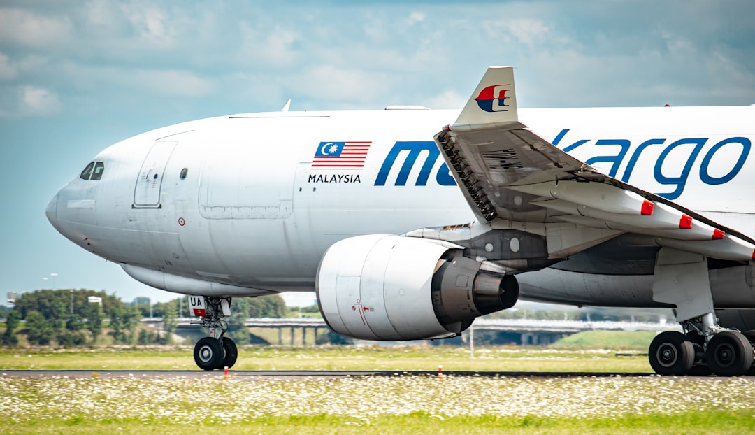 Malaysia Airlines: The Disappearance of Flight MH370 (image credits: wikimedia)