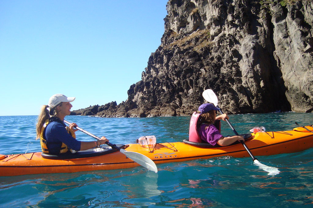 New Zealand: Adventure Meets Serenity (image credits: flickr)