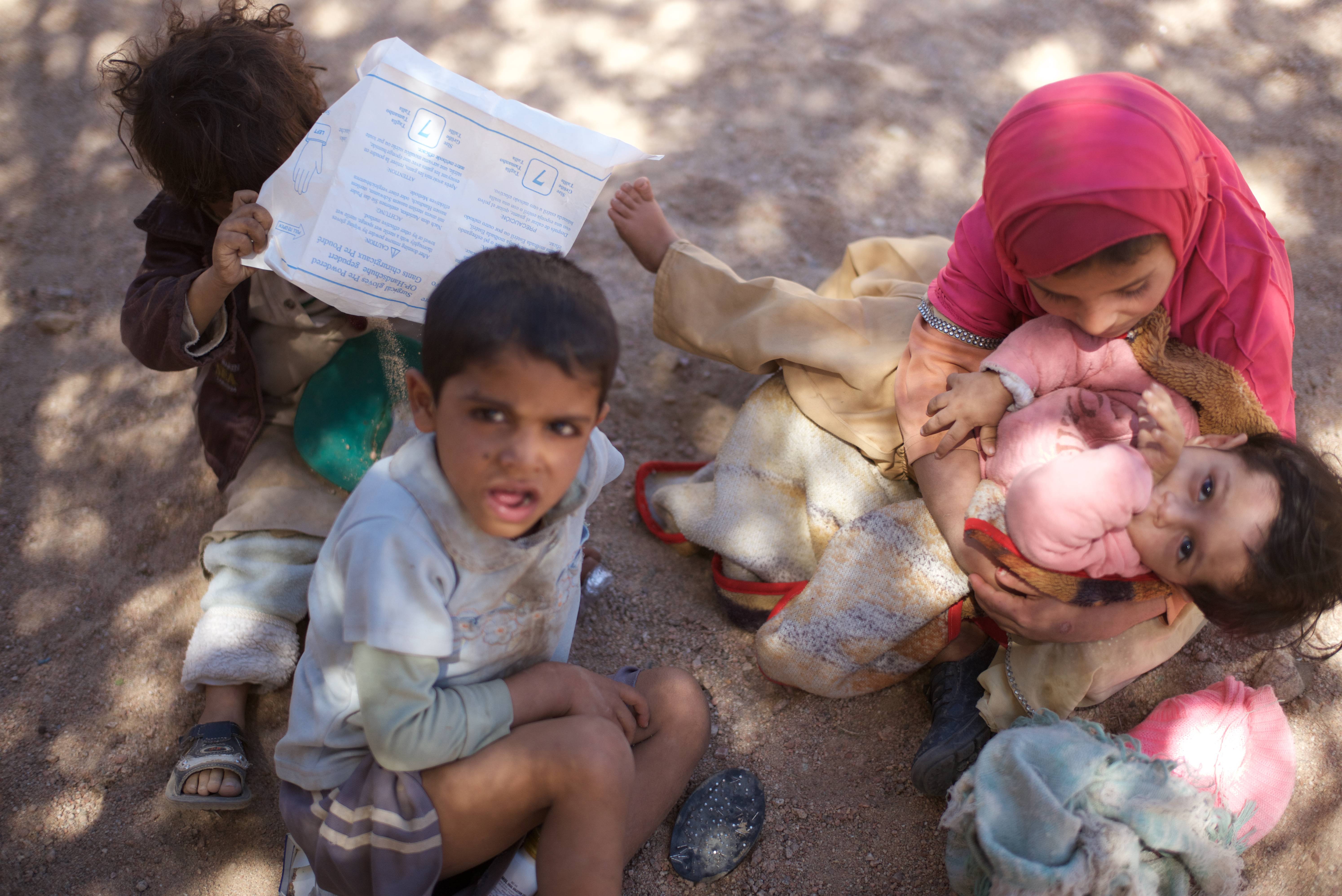 Yemen: Aid Stolen as People Starve (image credits: wikimedia)