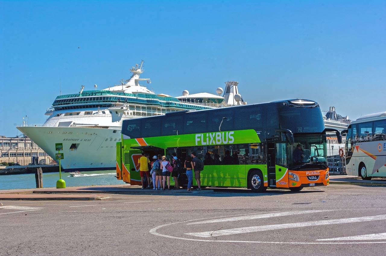 Understanding the European Bus Market (image credits: pixabay)