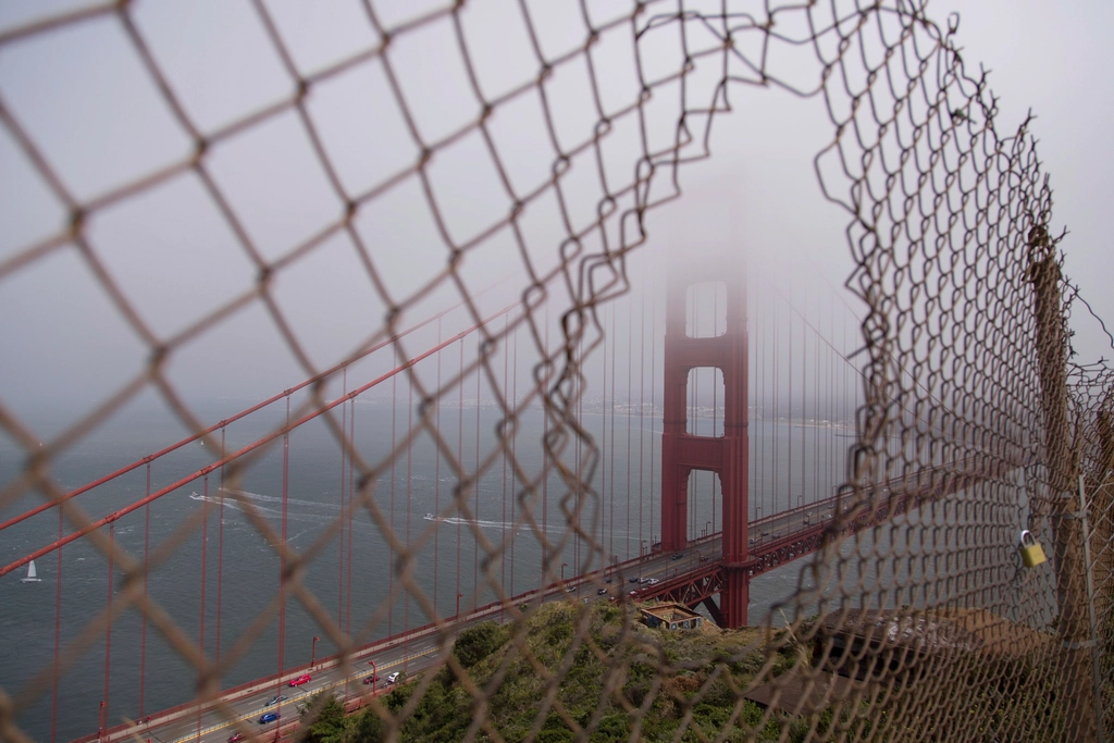 Golden Gate Bridge Viewpoints, San Francisco, California (image credits: rawpixel)
