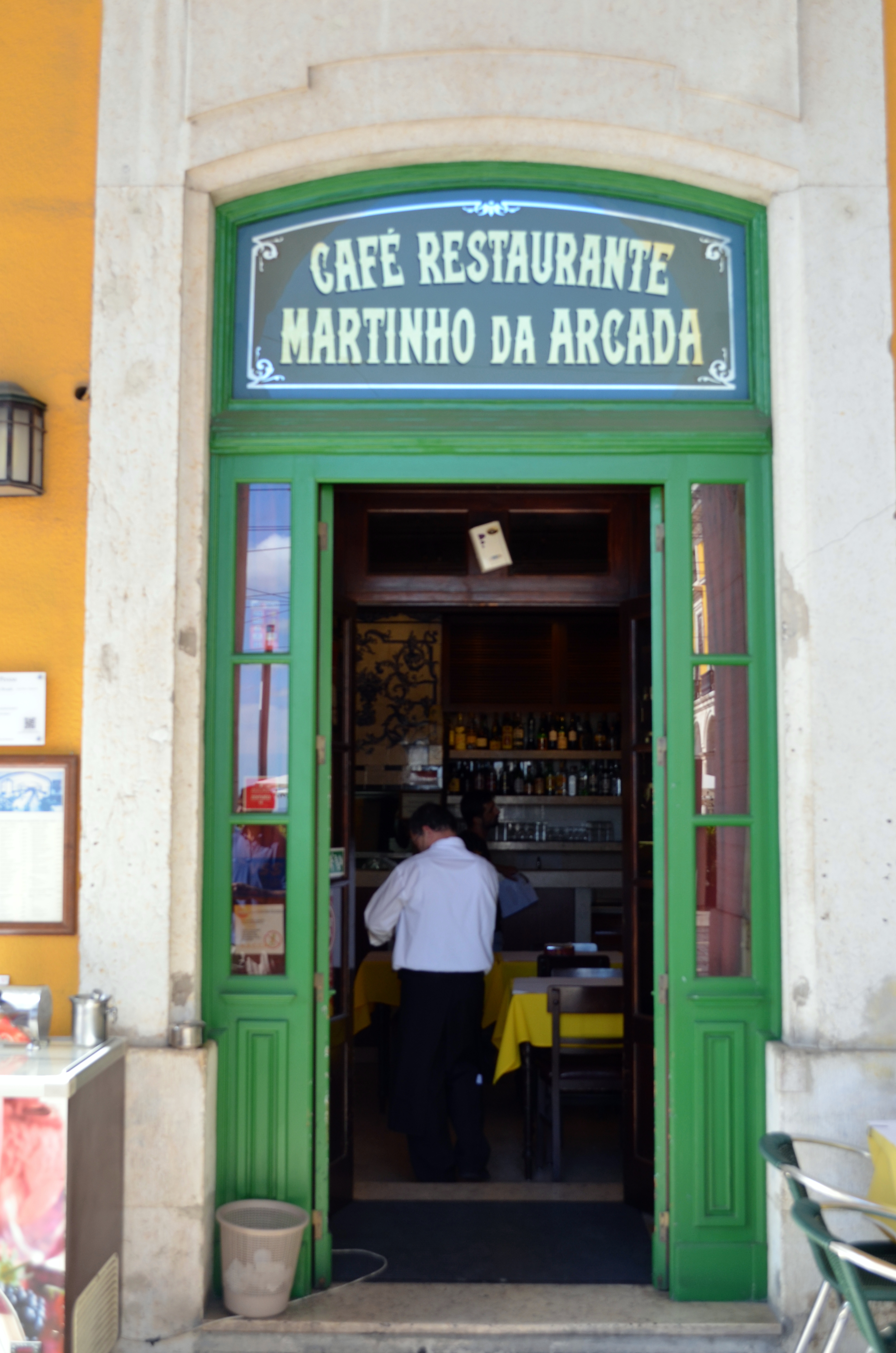 The Legacy of Lisbon's Historic Cafés (image credits: wikimedia)