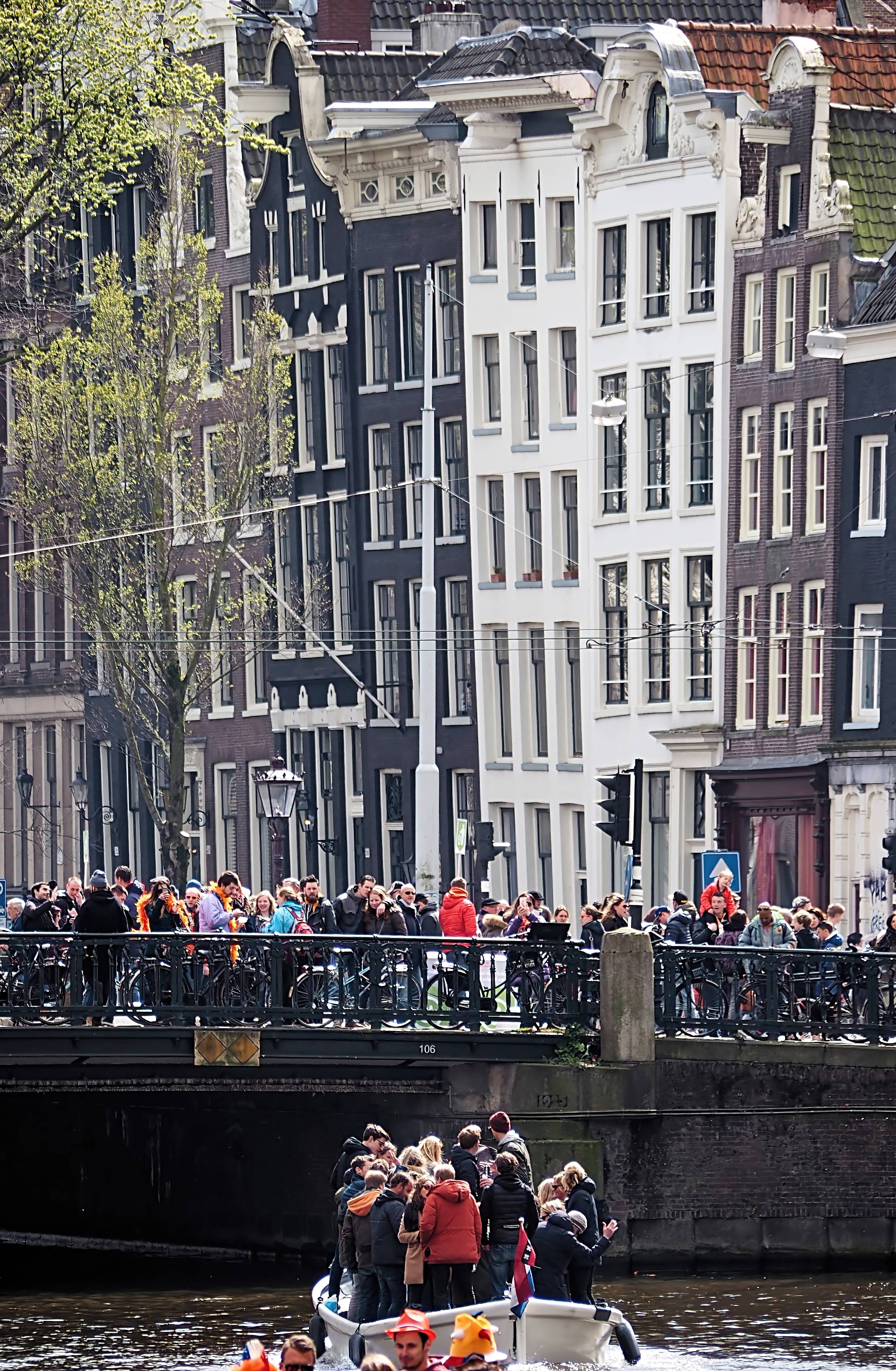 Rising Tourist Numbers (image credits: wikimedia)