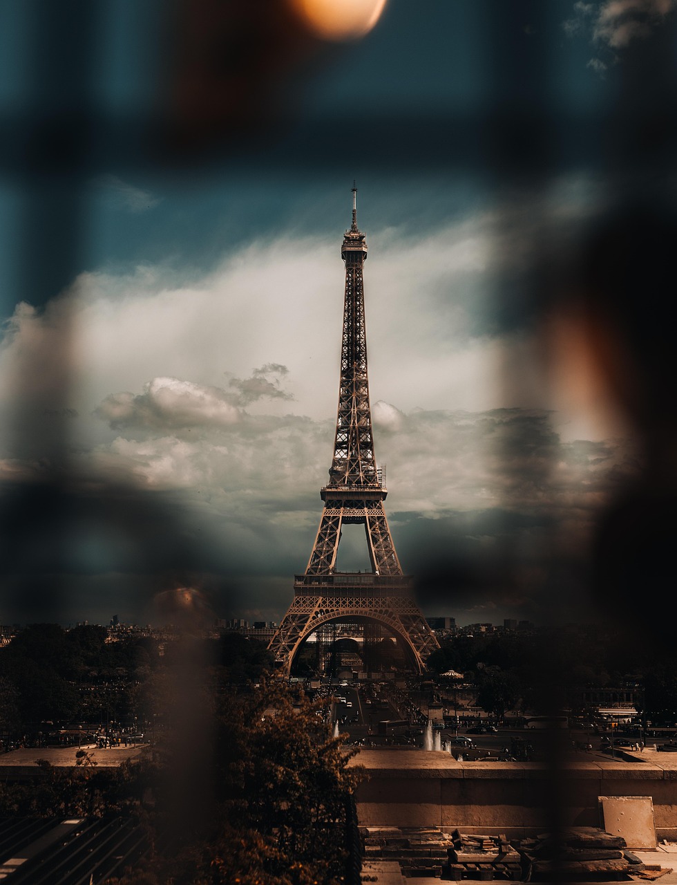 The Eiffel Tower, Paris (image credits: pixabay)