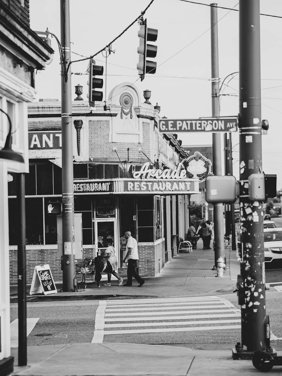Memphis, Tennessee - Southern Hospitality Meets Street Crime (image credits: unsplash)