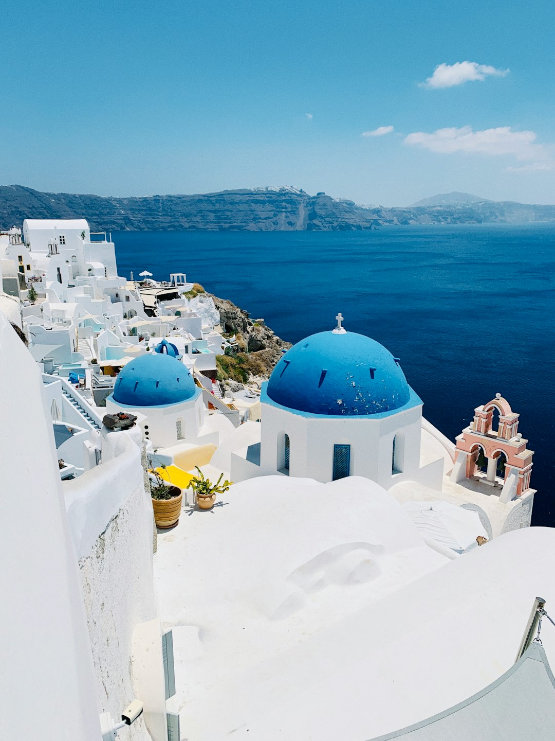 Santorini, Greece: Aiming for Sustainable Tourism (image credits: unsplash)