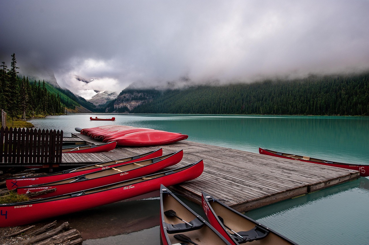 Lake Louise, Alberta (image credits: pixabay)