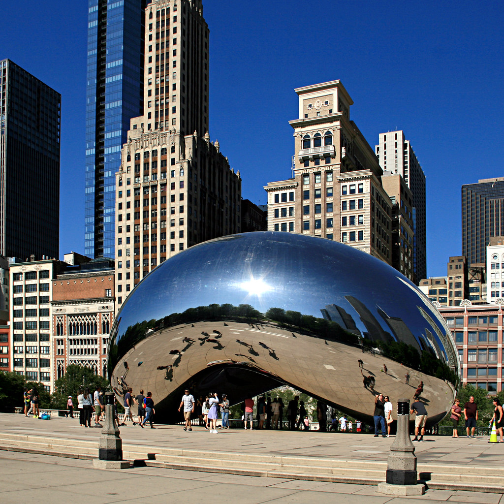 Cloud Gate (The Bean), Chicago, Illinois (image credits: flickr)