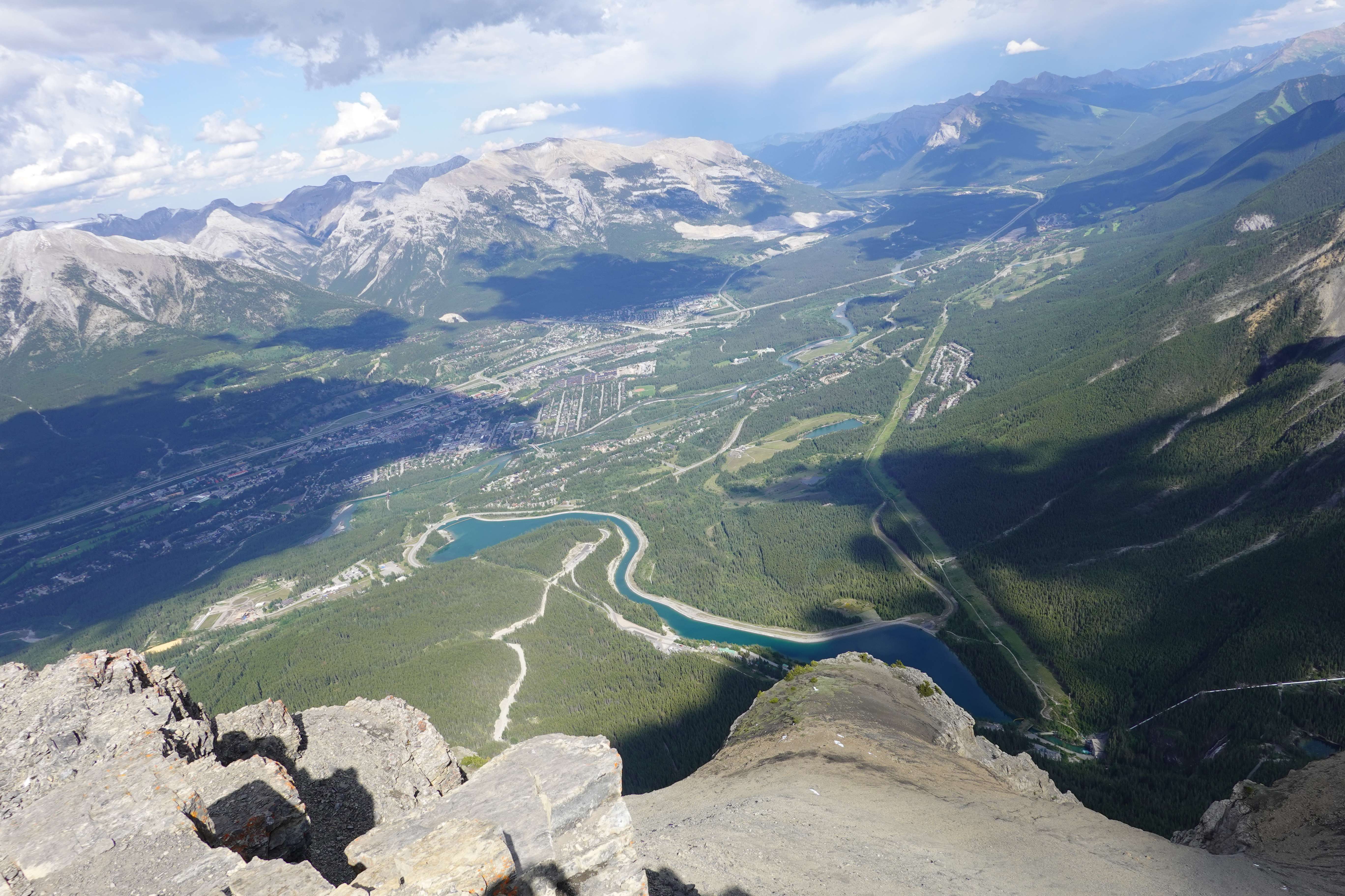 Canmore From Secret Escape to Tourist Magnet (image credits: wikimedia)