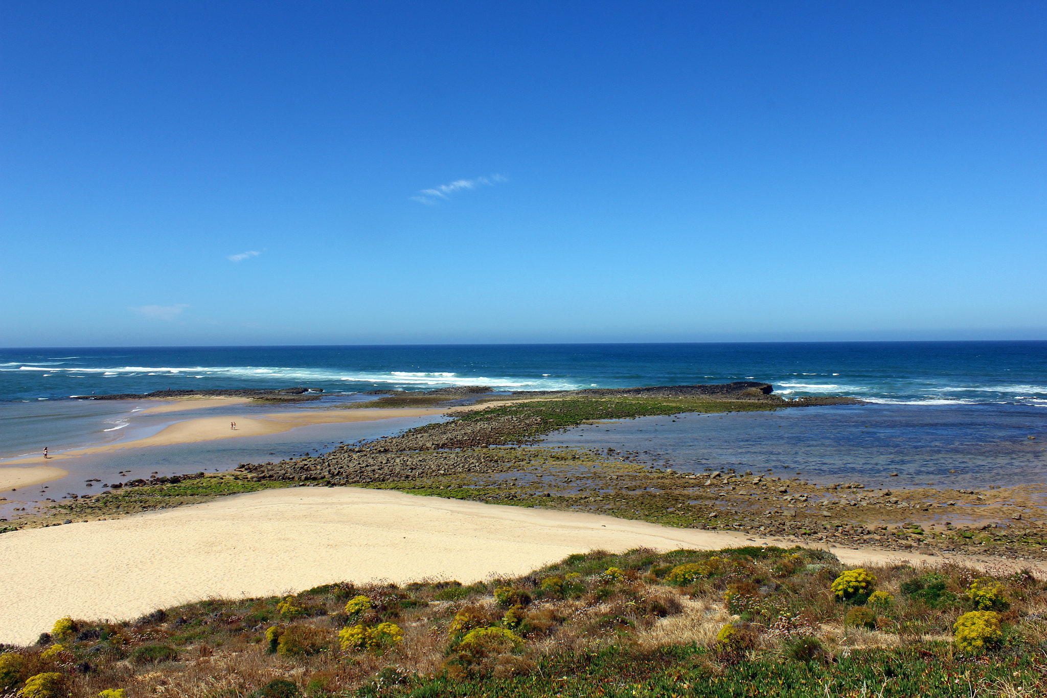 Portugal Coastal Calm and Cultural Charm (image credits: wikimedia)