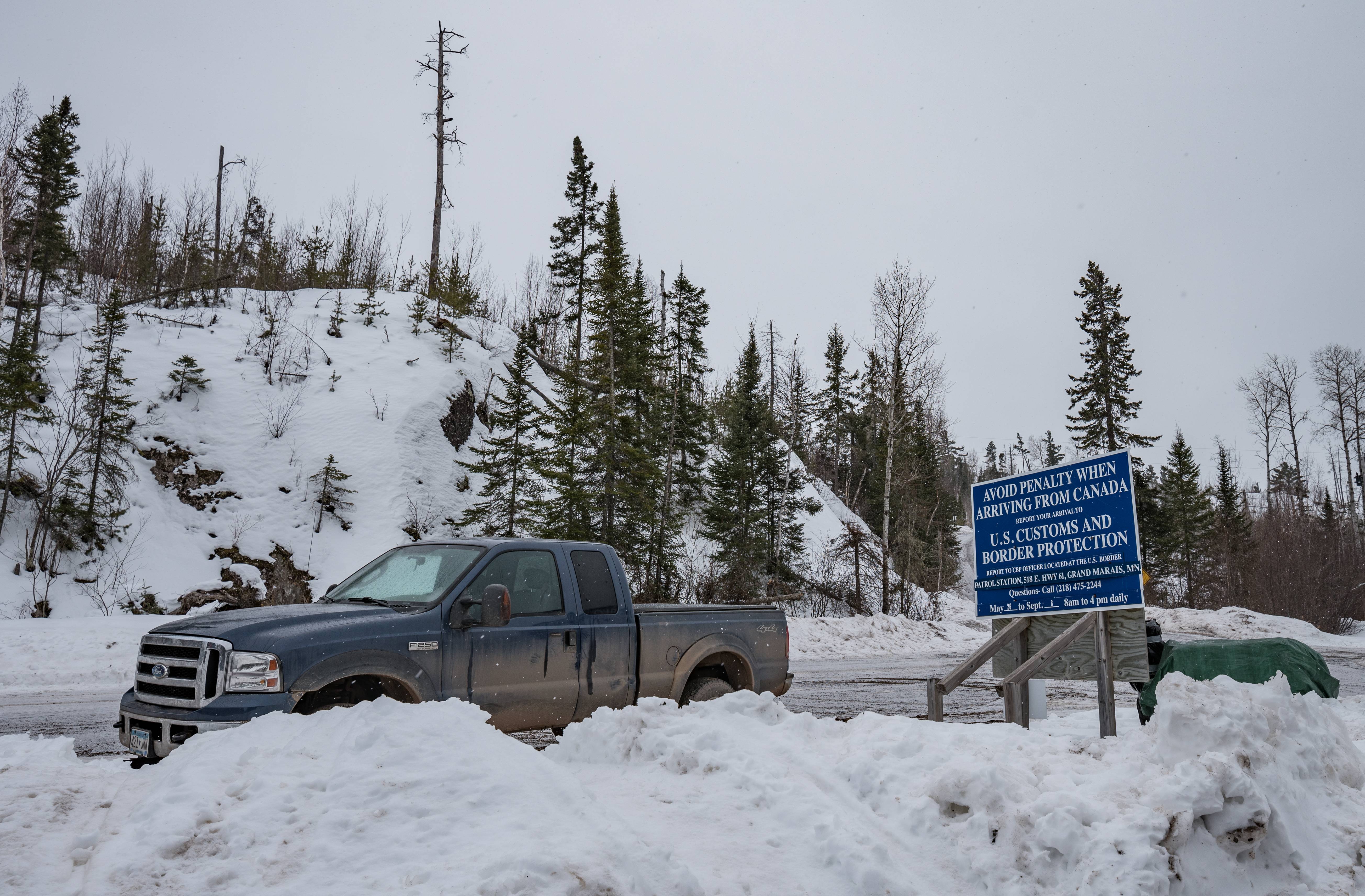 The Human Stories Behind the Border (image credits: wikimedia)