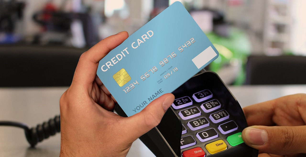 Use Credit Card Rewards (image credits: pixabay)