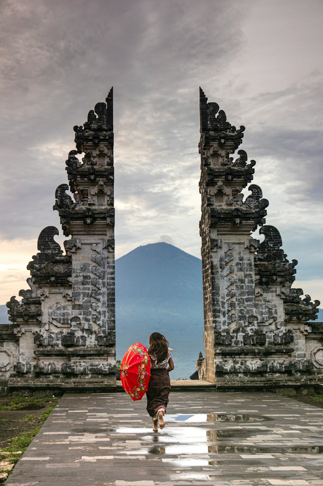 Bali Paradise in Peril (image credits: unsplash)