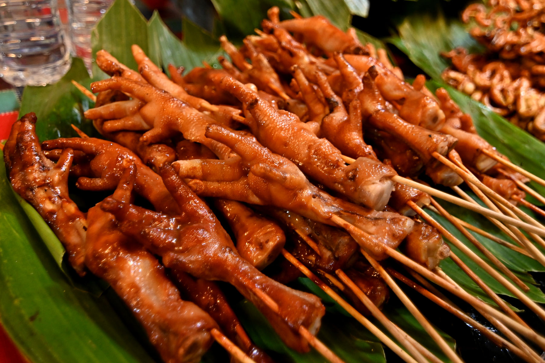 Chicken Feet (image credits: wikimedia)