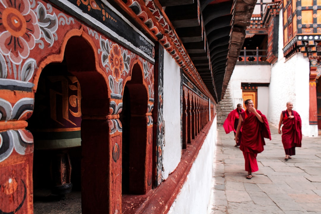 Bhutan: High Daily Tourist Tax to Preserve Culture (image credits: unsplash)