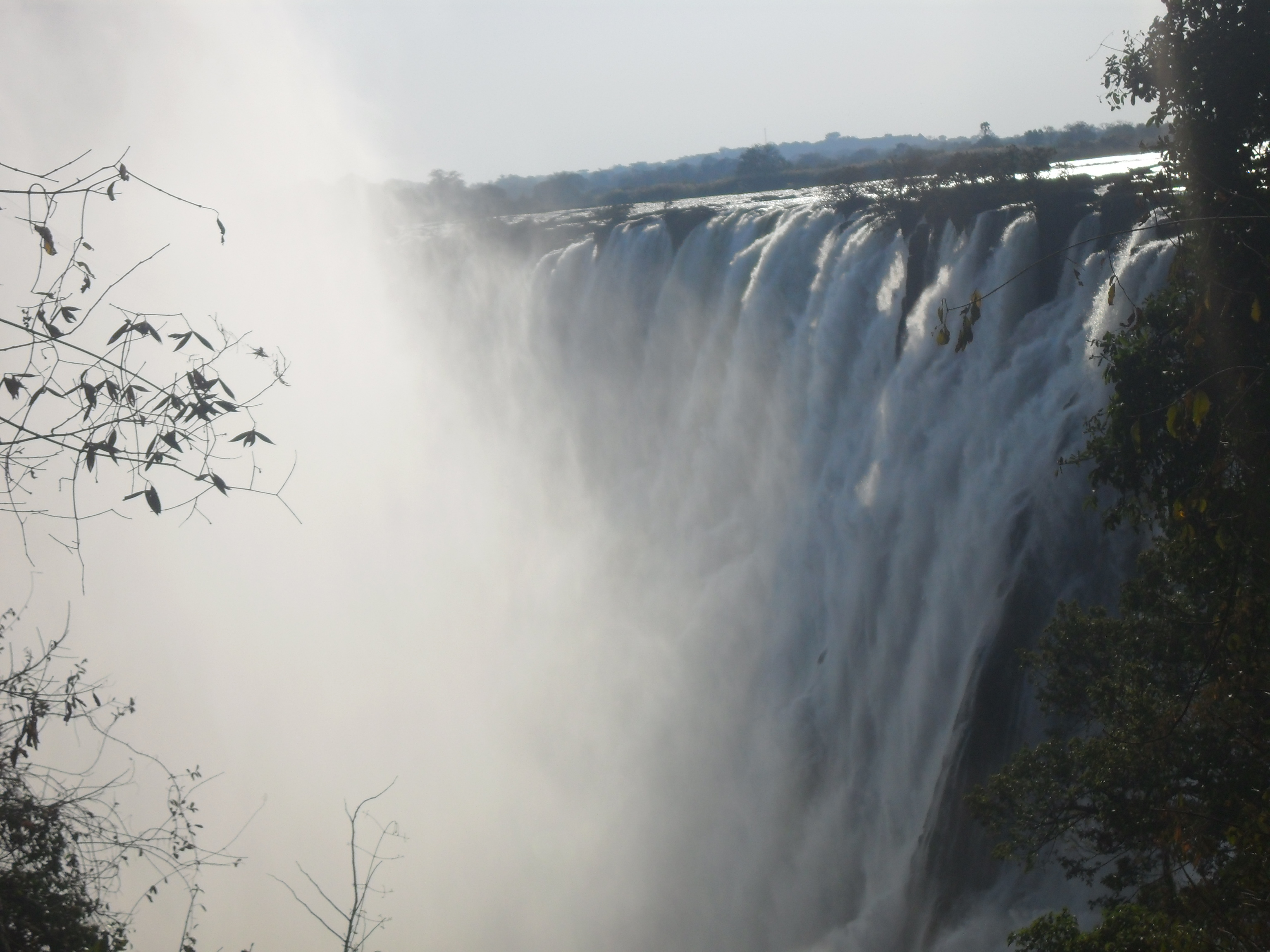 9. Victoria Falls, Zambia/Zimbabwe: The Perilous Devil’s Pool (image credits: wikimedia)