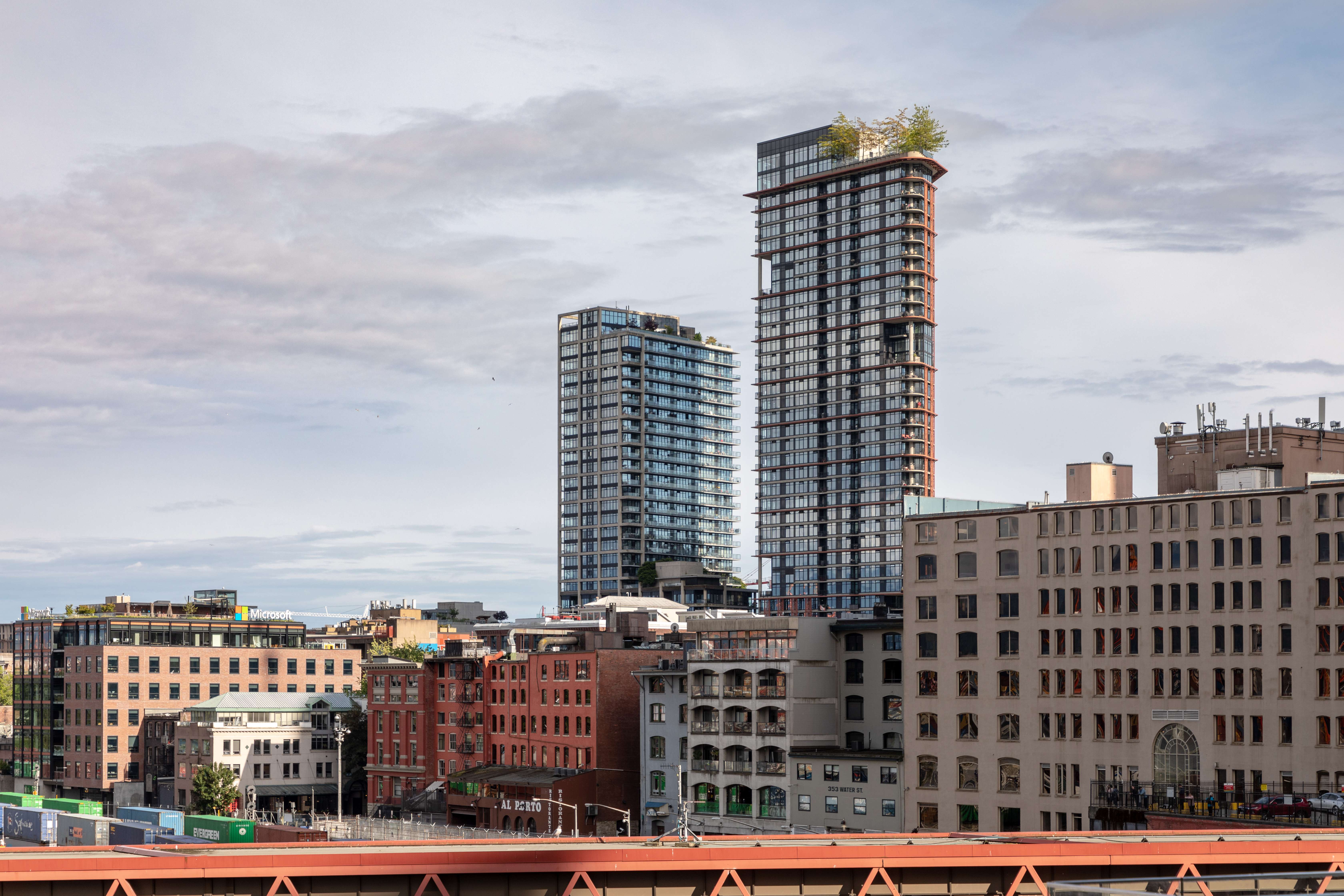 Vancouver, Canada: Nature Meets Urban Living (image credits: wikimedia)