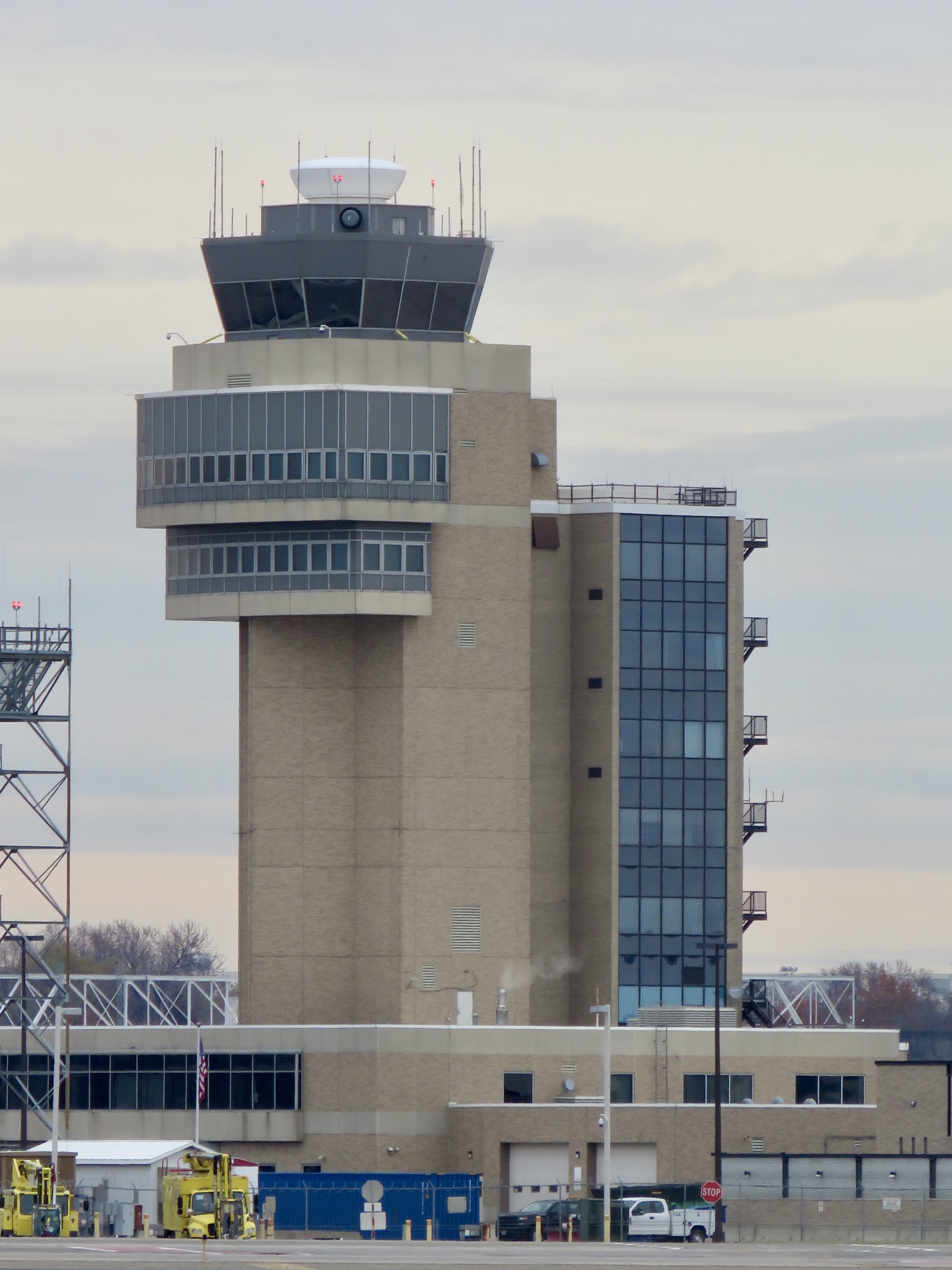 Minneapolis-St. Paul International Airport (MSP) – Minnesota (image credits: wikimedia)