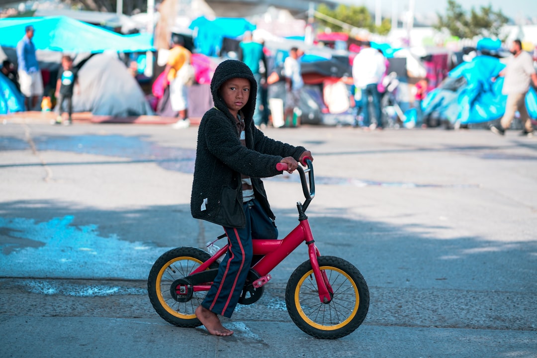 Border Towns Become Economic Ghost Stories (image credits: unsplash)
