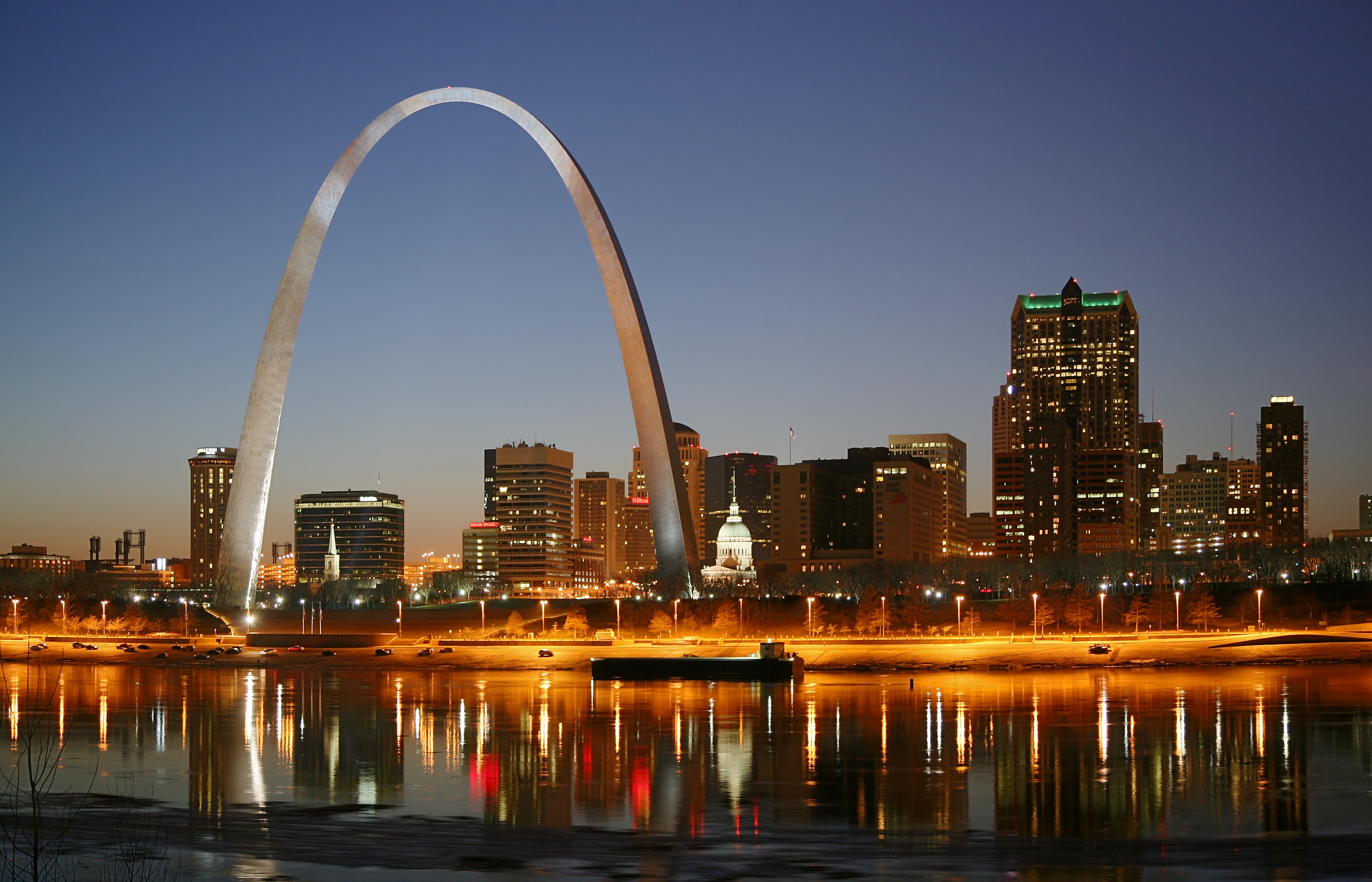 St Louis Missouri Contrasts and Community (image credits: wikimedia)